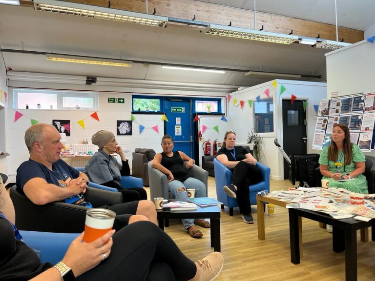 HUB Cuppa and cake 11-18 oral health session